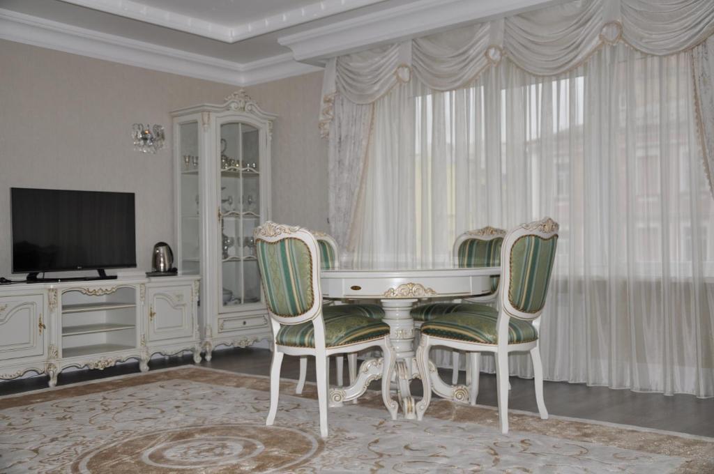 Hotel Cooperator Kiev Room photo